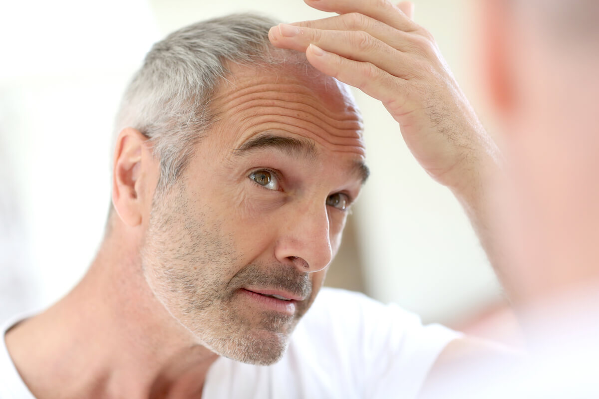 9 Keto Hair Loss Causes & 5 Ways To Grow It Back